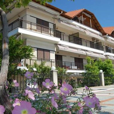 Melachrini Apartments Vrasná Zimmer foto